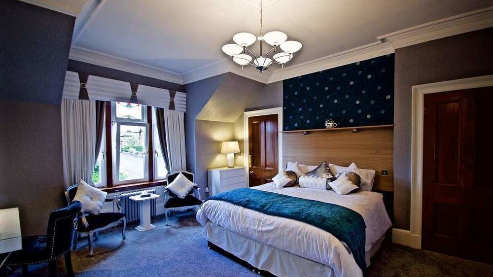 Muirholm Bed And Breakfast Paisley Bagian luar foto