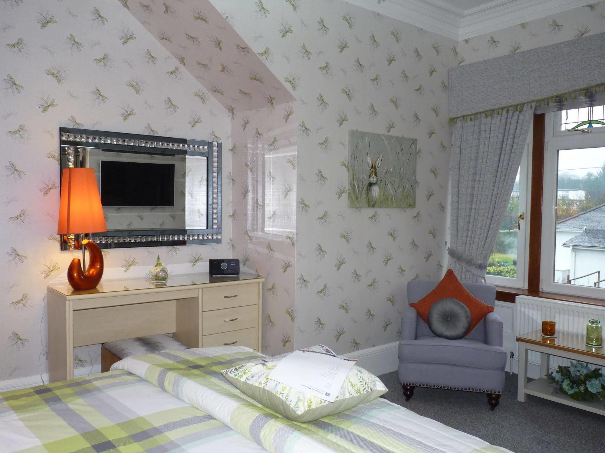 Muirholm Bed And Breakfast Paisley Bagian luar foto