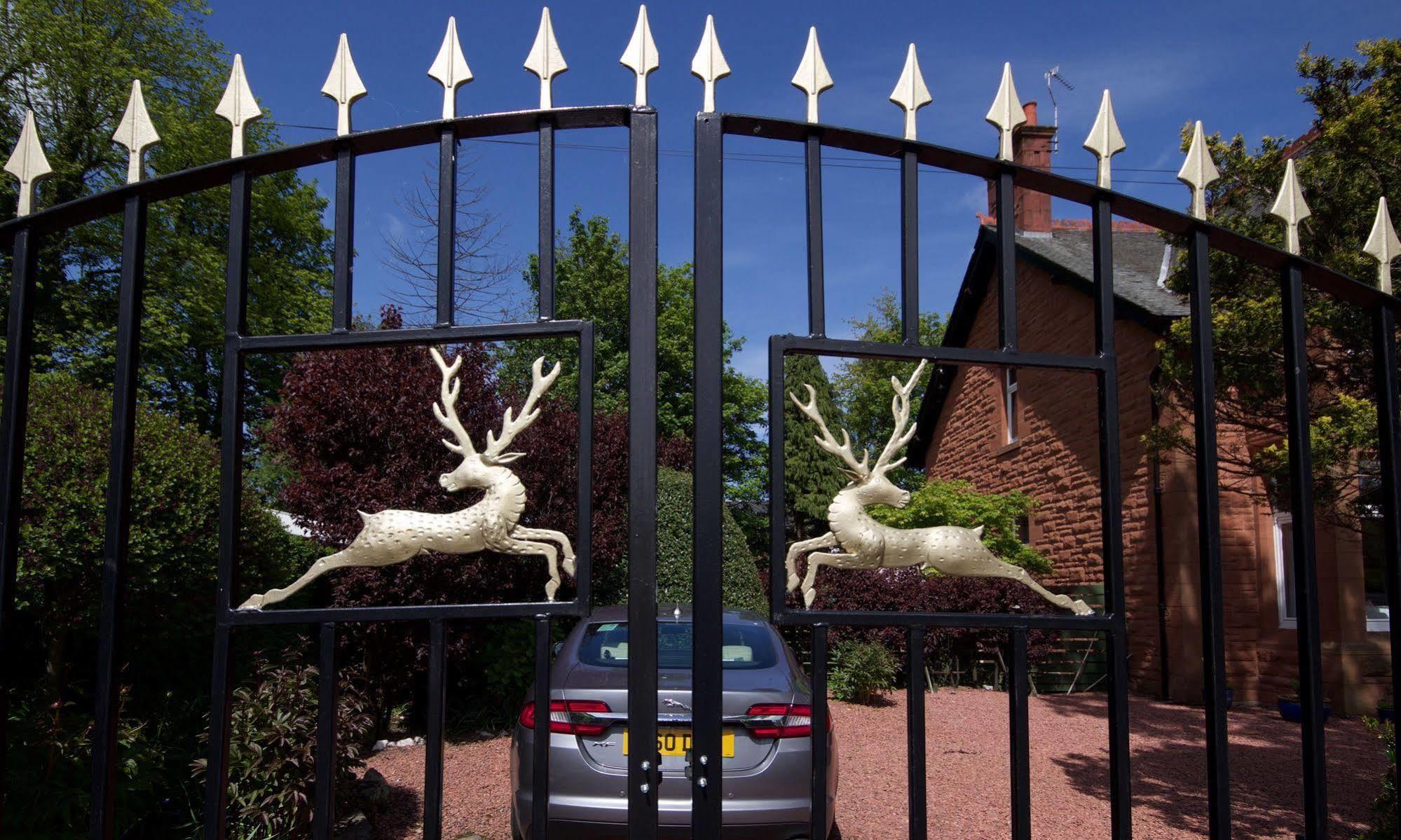 Muirholm Bed And Breakfast Paisley Bagian luar foto